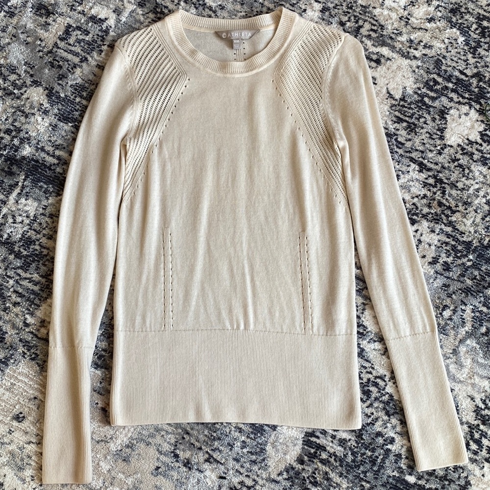 Athleta long sleeve lightweight top